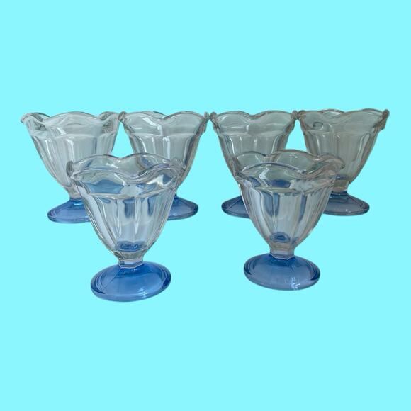 Vtg Unusual Anchor Hocking 4” Tulip Ice Cream Cups Set Of 6 Clear Cup Blue Base - Picture 8 of 13